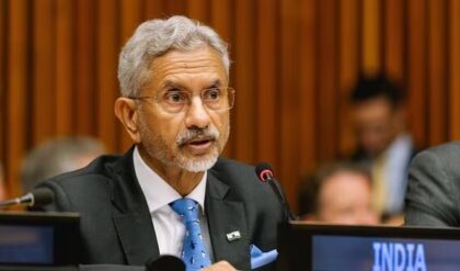 “আমরা কারও কাছে জবাবদিহি করব না!” পাকিস্তানে ঢুকে নিকেশ জঙ্গি, কড়া বার্তা জয়শঙ্করের