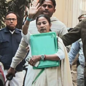 “নথি তো মমতা বন্দ্যোপাধ্যায় ছিনিয়ে নিয়েছেন!”-হাইকোর্টে ED-র বিস্ফোরক দাবি