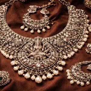 রুপো এক ঝটকায় ৩৫,০০০ টাকা দামি, সোনা কেনার আগে রেট চার্ট দেখুন