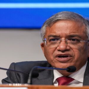 ‘আইন হাতে নিলে রেহাই নেই’, SIR নিয়ে কড়া হুঁশিয়ারি মুখ্য নির্বাচন কমিশনারের