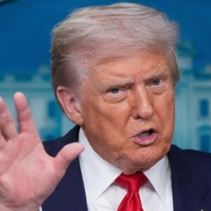 ‘আর এক পয়সাও নয়’,-ট্রাম্পের নির্দেশে সরল আমেরিকার পতাকা, মহা বিপদে বিশ্ব স্বাস্থ্য সংস্থা?