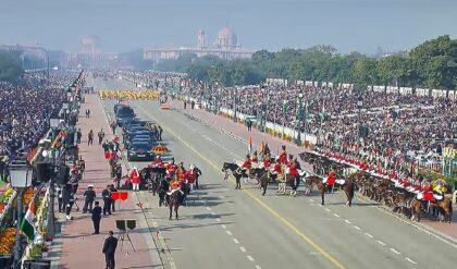 রোদ ঝলমলে দিল্লিতে প্রজাতন্ত্র দিবস! কমল দূষণ, তবে এখনই মাস্ক খুলতে মানা করছেন বিশেষজ্ঞরা