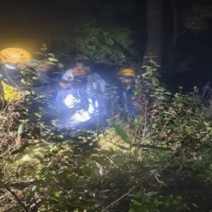 উত্তরাখণ্ডের বরফ দেখতে যাওয়াই কাল! মাঝরাতে পাহাড়ি খাদে পড়ল পর্যটকদের গাড়ি!