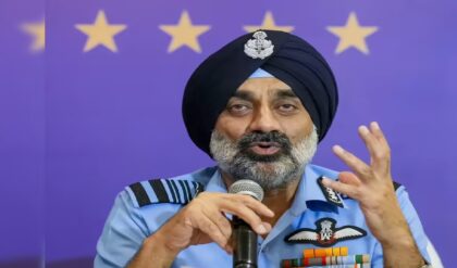 “ভারত হবে না ভেনেজুয়েলা!” বায়ুসেনা প্রধানের হুঙ্কারে কাঁপছে পড়শি দেশগুলো!