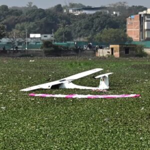 প্রয়াগরাজে বড়সড় দুর্ঘটনা! মাঝ আকাশে বিকল যুদ্ধবিমান, পানা পুকুরে আছড়ে পড়ল বায়ুসেনার কপ্টার!
