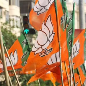 মহারাষ্ট্রে বিজেপির মুখের গ্রাস কাড়লেন একনাথ শিন্ডে! রাজ ঠাকরের সমর্থনে হাতছাড়া মেয়র পদ!