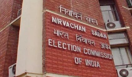 ভোটের মুখে বড় ধাক্কা শাসক শিবিরে! বিডিও অফিস ভাঙচুর কাণ্ডে মনিরুল ইসলামের বিরুদ্ধে FIR-এর নির্দেশ কমিশনের