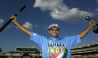 হট-সিটে বসলেই ম্যাজিক! প্রিটোরিয়াকে ফাইনালে তুলে ইতিহাস গড়লেন কোচ সৌরভ, কী জানালেন সহকারী পোলক?