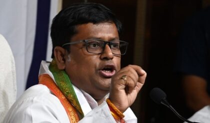 খড়দহে ভারতমাতার মণ্ডপে আগুন! ‘শর্ট সার্কিট নয়, পরিকল্পিত ষড়ষন্ত্র’, বিস্ফোরক সুকান্ত মজুমদার