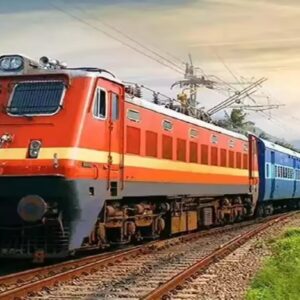 ভুল করে অন্য ট্রেনে উঠে পড়েছেন? জানুন টিটিই আপনাকে ট্রেন থেকে নামিয়ে দিতে পারেন কি না