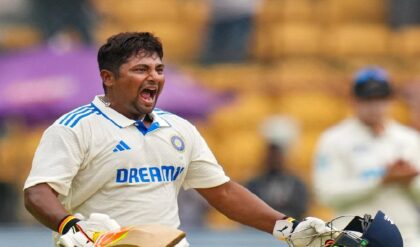 ধোনির কপালে চিন্তার ভাঁজ! আইপিএলের আগেই আঙুল ভাঙল সিএসকে-র নতুন তারকার, মাঠেই যন্ত্রণায় কাতর সরফরাজ