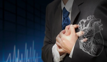 বুক ধড়ফড়ালে কি সতর্ক হতে হবে? এড়িয়ে না গিয়ে জেনেনিন  কারণ