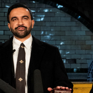 নিউ ইয়র্কের মসনদে উগান্ডার ভূমিপুত্র! ট্রাম্পের ‘শত্রু’ জোহরান মামদানির হাতেই কি বদলাবে ভাগ্য?