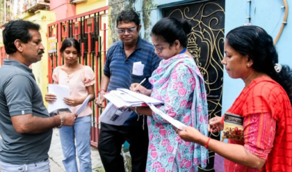 ভোটার তালিকা সংশোধনে অলৌকিক কাণ্ড! ২৮ বছর পর ‘মৃত’ কাকা ফিরলেন বাড়িতে, SIR-এর ম্যাজিক?