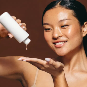 তৈলাক্ত ত্বকের সঠিক যত্নে যা করবেন? শিখেনিন পদ্ধতি