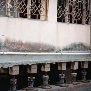 বাড়ি না ভেঙেই উঠে গেল ৩ ফুট উপরে! বর্ধমানে আধুনিক প্রযুক্তির অবিশ্বাস্য জাদু, খরচ কত জানুন