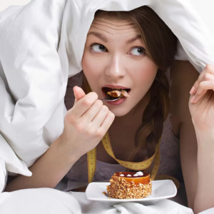 রাতে ভুলেও খাবেন না এই ৪ খাবার! হার্ট অ্যাটাক থেকে স্টোকের ঝুঁকি বাড়তে পারে কয়েক গুণ