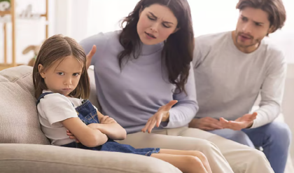 শিশু কি অতিরিক্ত চঞ্চল ও জেদি? বশে আনতে মারধর নয়, মেনে চলুন এই ৫টি জাদুকরী টিপস