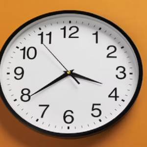 ঘড়ির কাঁটা কেন সবসময় ডানদিকেই ঘোরে? বাম দিকে নয় কেন? জানুন আসল রহস্য!