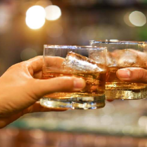 পরিমিত মদ্যপান কি সত্যিই হার্টের জন্য ভালো? বিজ্ঞানের এই আসল সত্যটি জানলে অবাক হবেন!