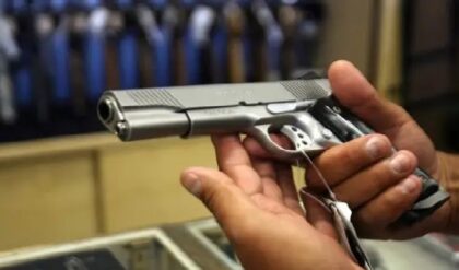 বিয়ের রেজিস্ট্রিতে রিভলবার! বর্ধমানে হবু বর-কনের ব্যাগ থেকে আগ্নেয়াস্ত্র উদ্ধার, তুঘলকি কাণ্ড!