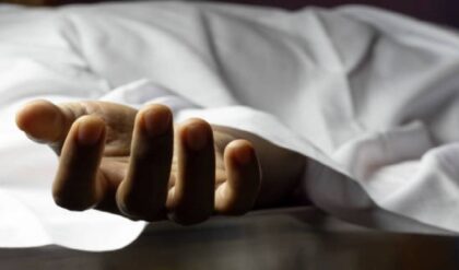 “মেয়েকে কী বলেছিল ও?”—মৃত ছাত্রীর মায়ের আর্তনাদ, পুলিশি হেফাজতে মাধ্যমিক পরীক্ষার্থী প্রেমিক