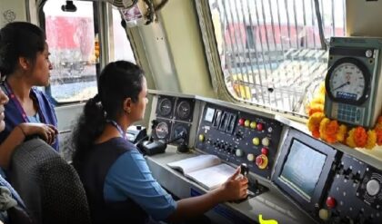 “মাসে ১ লাখের বেশি মাইনে!”-ভারতীয় রেলে লোকো পাইলট হতে গেলে কী যোগ্যতা লাগে? জানুন খুঁটিনাটি।