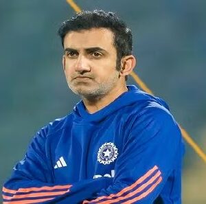 কোচিং না কি রাজকীয় পদ? রাজস্থান রয়্যালসের লোভনীয় প্রস্তাবে গম্ভীরের ভবিষ্যৎ নিয়ে ধোঁয়াশা