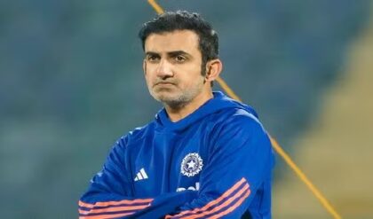 কোচিং না কি রাজকীয় পদ? রাজস্থান রয়্যালসের লোভনীয় প্রস্তাবে গম্ভীরের ভবিষ্যৎ নিয়ে ধোঁয়াশা