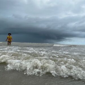 বঙ্গোপসাগরে ঘূর্ণাবর্তের ভ্রুকুটি, বসন্তের আগেই কড়া নাড়ছে গ্রীষ্ম?