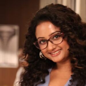 “নায়িকা বদলের পর এবার ছাঁটাই প্রিয় দিদিমণি!”-দুঃসংবাদ পেলেন তন্বী লাহা রায়