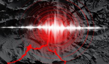 ৫.৫ তীব্রতায় কাঁপল শহর! মোবাইলে এল ‘আর্থকোয়েক অ্যালার্ট’, ভূমিকম্পে আতঙ্কিত বাংলা