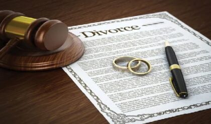 হোয়াটসঅ্যাপ চ্যাট কি আদালতে গ্রাহ্য? ডিভোর্স মামলায় বড় নির্দেশ ছত্তিশগড় হাইকোর্টের