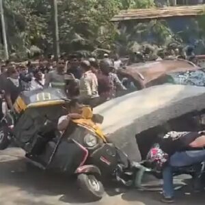 মেট্রোর পিলারের চাঁই ভেঙে ভয়াবহ বিপর্যয়! অটোর ওপর পড়ল কংক্রিট, মৃত ১, আশঙ্কাজনক ৪