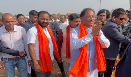 দামাখেড়ায় জনসমুদ্র! কবীরধামের প্রসারে মেজাজে মুখ্যমন্ত্রী, এক ধাক্কায় বাড়ল মেলার বাজেট