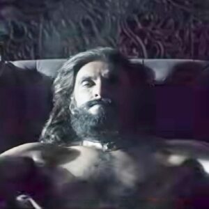 ফেরত এল দুর্ধর্ষ হামজা! ‘ধুরন্ধর ২’-র টিজারে রণবীর সিংয়ের বিধ্বংসী অবতার, কাঁপছে নেটদুনিয়া