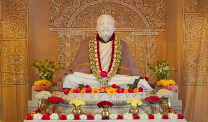 বেলুড়ে ভক্তের ঢল! রামকৃষ্ণদেবের ১৯১তম জন্মতিথিতে উৎসবের মেজাজ, রবিবার আয়োজিত হচ্ছে বিশাল জন-উৎসব