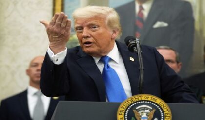 “যুদ্ধ চাই না, কিন্তু মাথা নত করব না!” ট্রাম্পের রক্তচক্ষুর সামনে তেহরানের হুঙ্কার