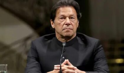 জেলবন্দি ইমরানের ত্রাতা দুই ভারতীয় কিংবদন্তি! কপিল-গাভাস্কারের গোপন তৎপরতা ফাঁস করলেন গ্রেগ চ্যাপেল!