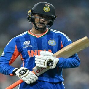 টানা ৩ ম্যাচে ‘ডাক’! লজ্জার রেকর্ডের পর সুপার-এইট থেকে বাদ পড়ছেন অভিষেক? মুখ খুললেন বোলিং কোচ