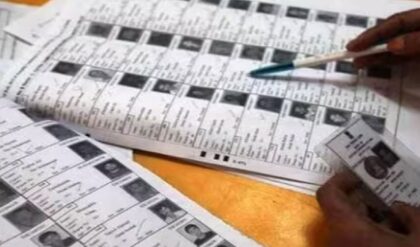 ভোটার তালিকায় ব্যাপক সার্জিক্যাল স্ট্রাইক! ৬ রাজ্যে এক ধাক্কায় বাদ লক্ষ লক্ষ নাম, আপনারটা আছে তো?