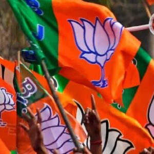 ধূপগুড়িতে ঘাসফুলে ধস! বুথ সভাপতি সহ ৪২টি পরিবারের পদ্ম-শিবিরে যোগদান, ভোটের আগে তুঙ্গে উত্তেজনা