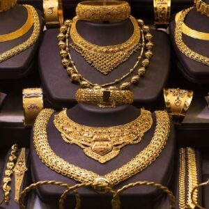 রেকর্ড ভাঙা উত্থান! ১ দিনে ৬৬০০ টাকা বাড়ল সোনা, রুপোর দাম শুনে চোখ কপালে উঠবে আপনারও!