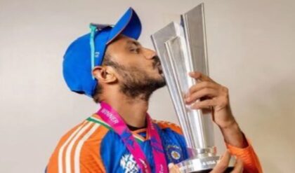 জাডেজার ছায়া থেকে বেরিয়ে টিম ইন্ডিয়ার ত্রাতা! কেন প্রচারের আড়ালে থেকেও অপরিহার্য অক্ষর প্যাটেল?