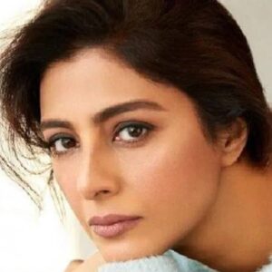 বাবার পদবি মুছে ফেলেছেন জীবন থেকে! কেন ‘হাসমি’ পরিচয় দিতে অস্বীকার করলেন তাবু? প্রকাশ্যে এল কঠোর সত্য