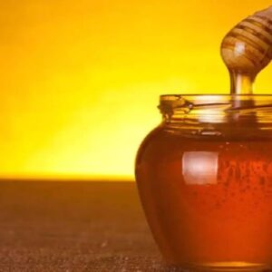 এক ফোঁটা মধুই বলে দেবে আসল না নকল! বুড়ো আঙুলের জাদুকরী কৌশলে চিনে নিন খাঁটি মধু