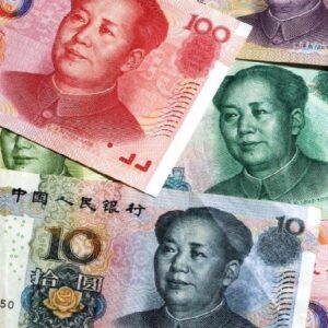 টেবিলে টাকার পাহাড়! মালিক বললেন ‘যত পারো লুটে নাও’, কর্মীদের লটারি না কি অন্য কিছু?f