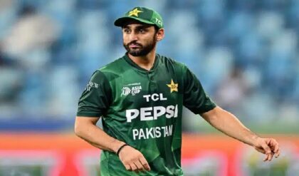 স্টেডিয়ামে পাক সমর্থকদের চরম অভব্যতা! সলমন খানের পরিবারকে নিয়ে কুরুচিকর মন্তব্য, উত্তাল নেটদুনিয়া!