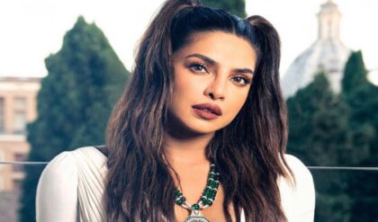 ‘দ্য ব্লাফ’-এর জন্য প্রিয়াঙ্কার পারিশ্রমিক আকাশছোঁয়া! অঙ্কটা শুনলে সাধারণ মানুষের চোখ কপালে উঠবে!