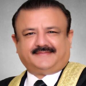 ভুয়া ডিগ্রি নিয়ে ৫ বছর হাইকোর্টের বিচারপতি! পাকিস্তানের বিচারব্যবস্থায় নজিরবিহীন কেলেঙ্কারি!